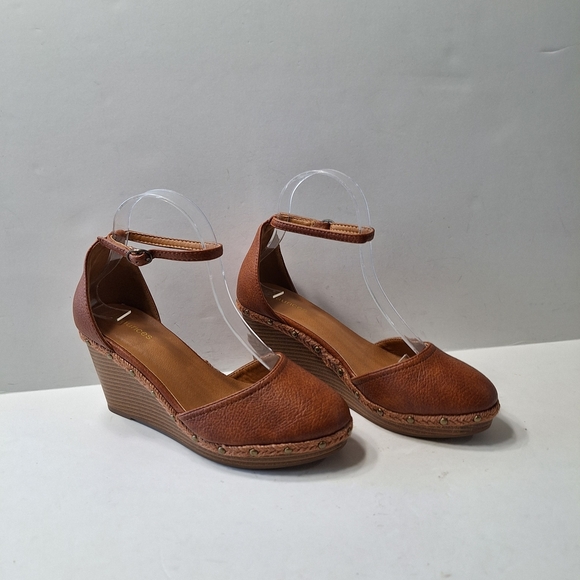 Maurices NEW Preppy Brown Vegan Leather Platform Wedge Heels Size 7.5 - Picture 2 of 15